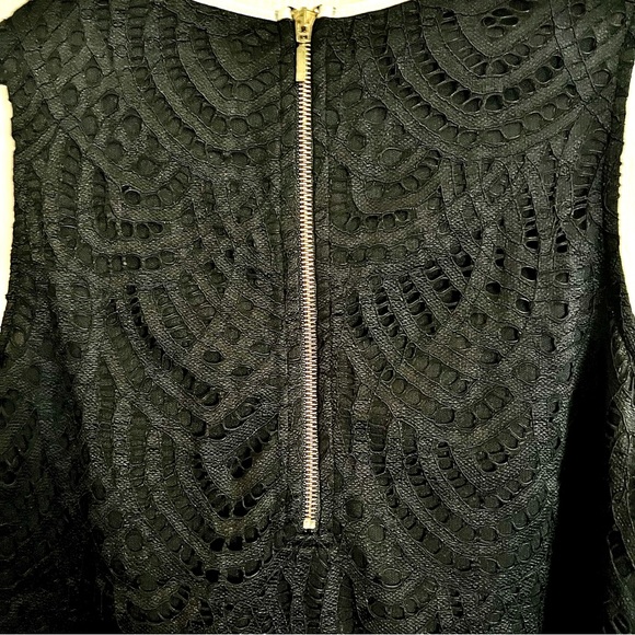 NWTS***GIRLS BLACK EYELET DRESS SIZE 11//12 - Picture 3 of 6